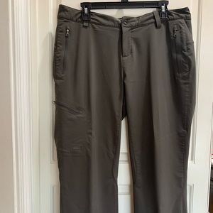 REI Women’s hiking pants size 14 Petite